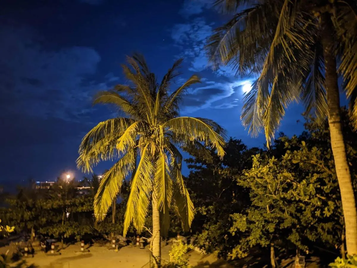 Chamisland Hanhly Homestay Cham Islands Bed & Breakfast